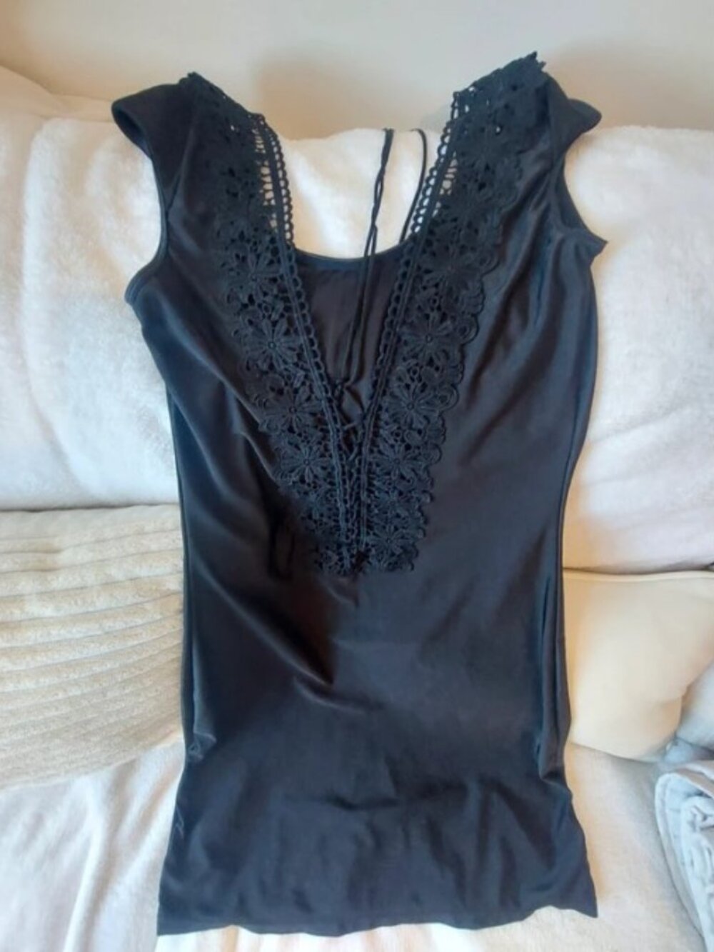 Elegant Moments Lace bodice tie front dress M